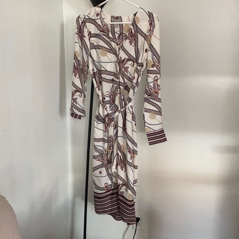 Beautiful size 6 H&M Dress! ❤️